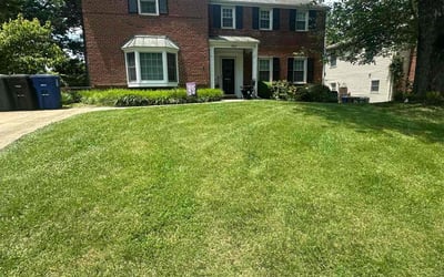 Photo of William B.'s yard after getting lawn care in Franklin, WI