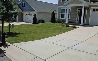 Photo of Shawn G.'s yard after getting lawn care in Urbandale, IA