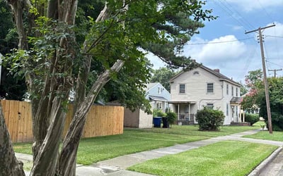 Photo of Elle E.'s yard after getting lawn care in Naperville, IL