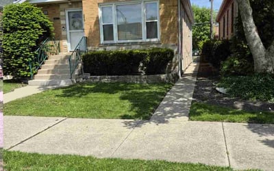 Photo of Maria R.'s yard after getting lawn care in Burke, VA