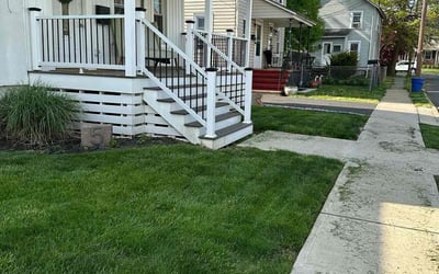 Photo of Vicki C.'s yard after getting lawn care in Freehold, NJ