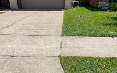 Photo of Tanner B.'s yard after getting lawn care in Defuniak Springs, FL