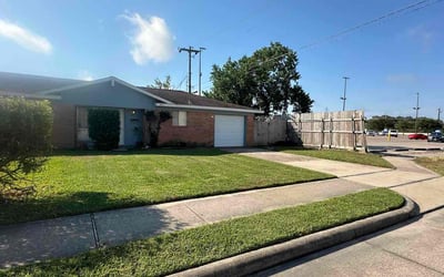 Photo of Thomas R.'s yard after getting lawn care in Seabrook, TX