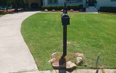 Photo of Antonio O.'s yard after getting lawn care in Leeds, AL