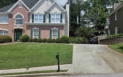 Photo of Shawn K.'s yard after getting lawn care in Saint Albans, NY