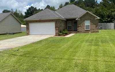 Photo of Marilyn N.'s yard after getting lawn care in Hixson, TN