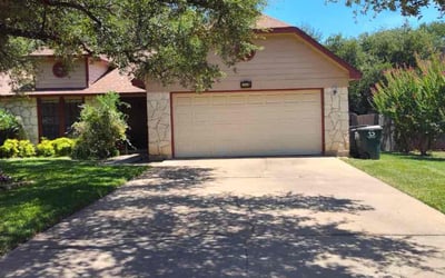 Photo of Celia L.'s yard after getting lawn care in Luling, TX