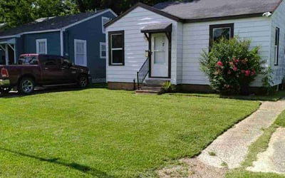 Photo of Joshua B.'s yard after getting lawn care in Bethel Park, PA