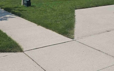 Photo of Anthony H.'s yard after getting lawn care in Cedar Falls, IA