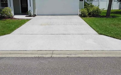 Photo of Daniel S.'s yard after getting lawn care in La Place, LA