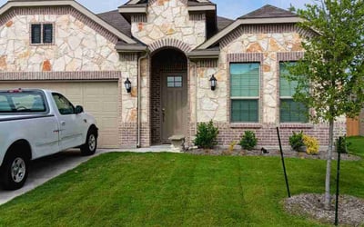 Photo of Darci C.'s yard after getting lawn care in Sun City West, AZ