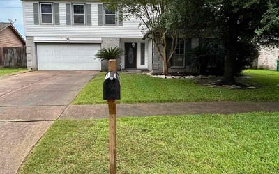 Photo of Tracy B.'s yard after getting lawn care in Overland Park, KS