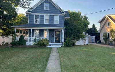 Photo of Andrea H.'s yard after getting lawn care in Baldwin, NY