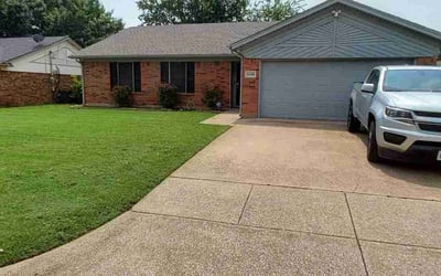 Photo of Kristol A.'s yard after getting lawn care in Pekin, IL