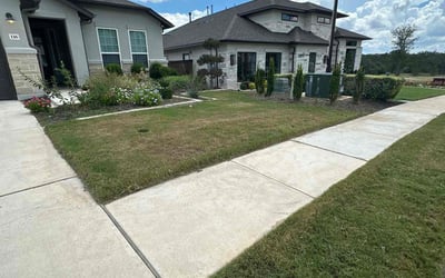Photo of Victoria E.'s yard after getting lawn care in Arnold, MD