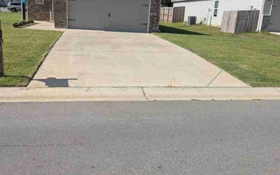 Photo of Lucero T.'s yard after getting lawn care in Bridgeville, PA