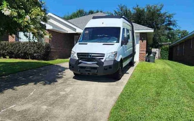 Photo of Tyler S.'s yard after getting lawn care in Pasadena, TX