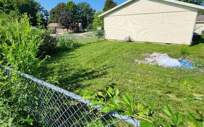 Photo of Ebun O.'s yard after getting lawn care in Glen Burnie, MD