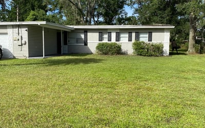 Photo of Robert M.'s yard after getting lawn care in Homer Glen, IL
