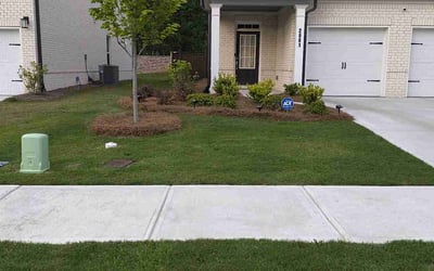 Photo of Jennifer K.'s yard after getting lawn care in Holbrook, NY