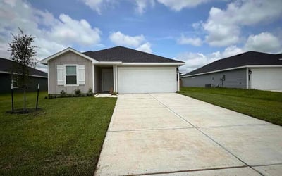 Photo of Iris H.'s yard after getting lawn care in Sealy, TX
