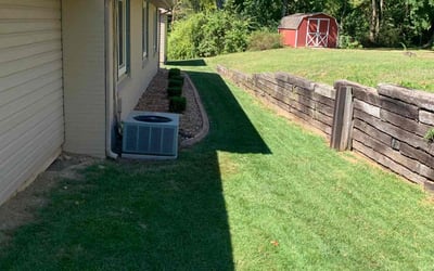 Photo of Lucinda F.'s yard after getting lawn care in Aliquippa, PA