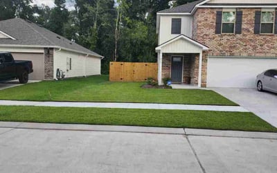 Photo of Melvin H.'s yard after getting lawn care in Covington, LA