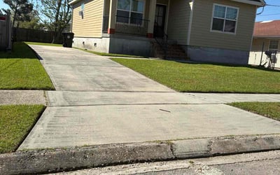 Photo of Stacey B.'s yard after getting lawn care in New Orleans, LA