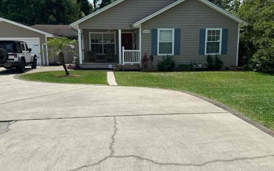 Photo of Amanda O.'s yard after getting lawn care in Pittsburgh, PA