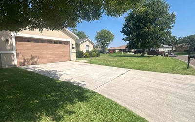Photo of Tanya N.'s yard after getting lawn care in Yulee, FL