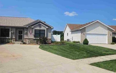 Photo of Deanna W.'s yard after getting lawn care in Harvey, LA
