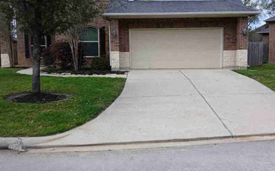 Photo of Terrance A.'s yard after getting lawn care in Dayton, TX