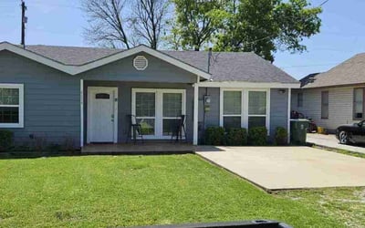 Photo of Shanell S.'s yard after getting lawn care in Keansburg, NJ