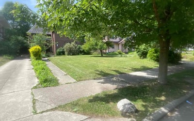 Photo of Lt J.'s yard after getting lawn care in Cleveland Heights, OH