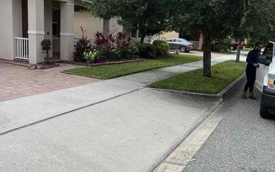Photo of Luis M.'s yard after getting lawn care in Little Neck, NY