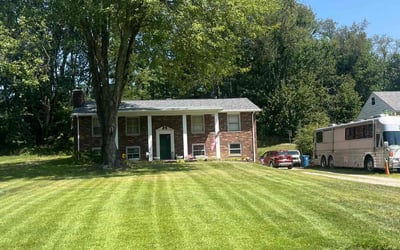 Photo of Mike S.'s yard after getting lawn care in Dover, FL