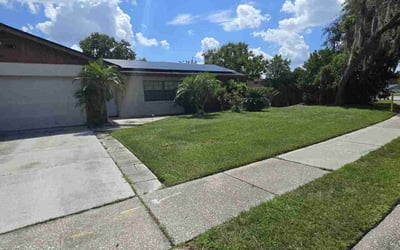 Photo of Jacqueline P.'s yard after getting lawn care in Warren, NJ