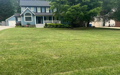 Photo of Jeff T.'s yard after getting lawn care in Apex, NC