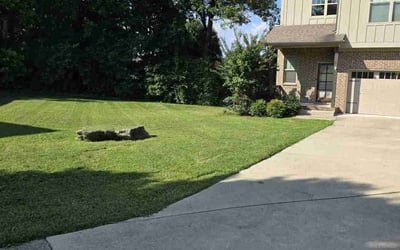 Photo of Nancy S.'s yard after getting lawn care in Puyallup, WA