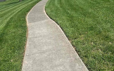 Photo of Karen G.'s yard after getting lawn care in Mount Washington, KY