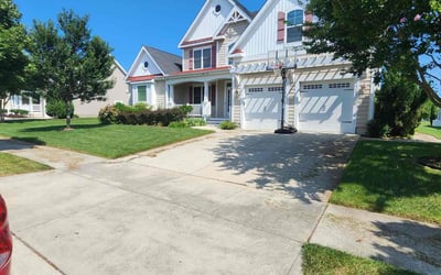 Photo of Lindsay P.'s yard after getting lawn care in Pickerington, OH