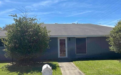 Photo of Pris B.'s yard after getting lawn care in Crowley, LA