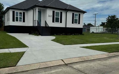 Photo of Danielle S.'s yard after getting lawn care in Westwego, LA