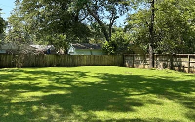 Photo of Patricia A.'s yard after getting lawn care in Troy, MI