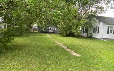 Photo of Antonia L.'s yard after getting lawn care in Oak Forest, IL