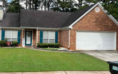 Photo of Steven I.'s yard after getting lawn care in Leavenworth, KS