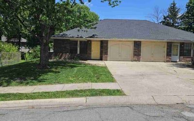 Photo of Eric M.'s yard after getting lawn care in Springfield, MO