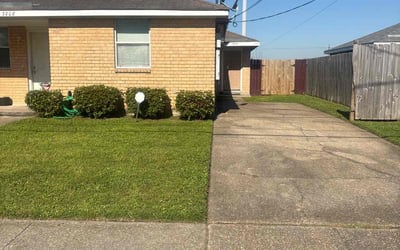 Photo of Jonathan B.'s yard after getting lawn care in Chalmette, LA