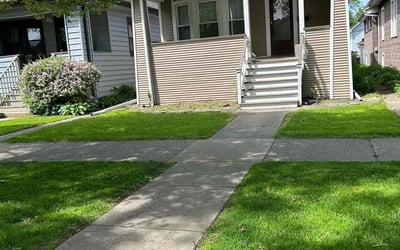 Photo of Crystal K.'s yard after getting lawn care in Oak Park, IL