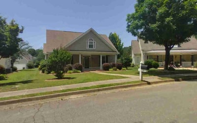 Photo of Jaimie K.'s yard after getting lawn care in Nashville, TN